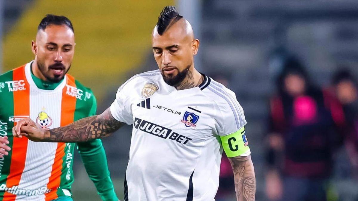 Incredible cuteness: Arturo Vidal shares a photo with his pets
