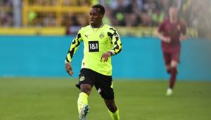 Le Borussia Dortmund annonce le transfert de Jamie Gittens à Chelsea