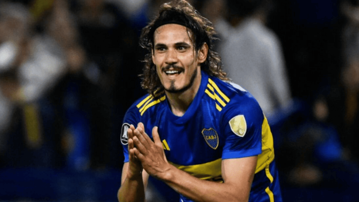 Cavani Shuts Down Danubio’s Interest, Commits to Boca Juniors