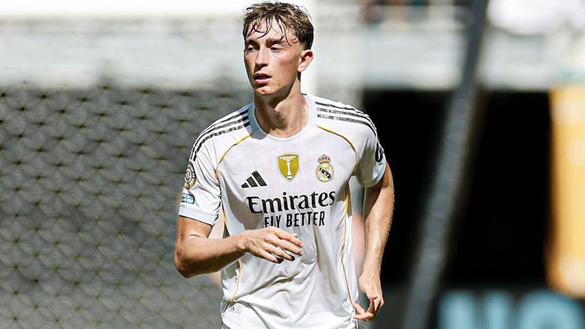 Din Huijsen's father boldly mocks his son's rivals from Barcelona, Man City, and Atletico Madrid