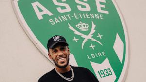 À la maison, on vous attend toujours ! Pierre-Emerick Aubameyang est de retour à Saint-Étienne, son club formateur !