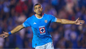 Cruz Azul Offloads Two Foreign Strikers Amid Rebuild