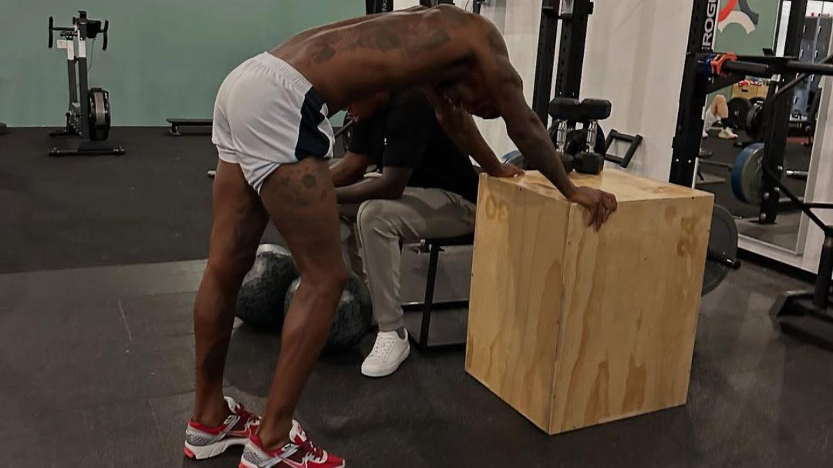 Marcus Rashford continues individual training amid transfer rumors