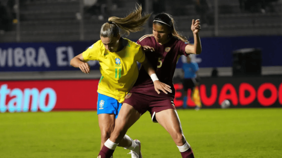Brasil usa 'trucos' para superar la altura en su debut en la Copa América femenina
