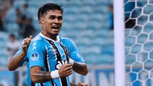 Arezo Returns to Peñarol Ahead of Copa Libertadores Campaign