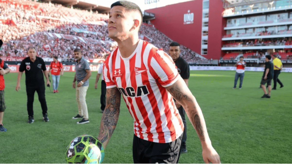 Estudiantes Looks to Offload Alario and Funes Mori While Pushing for Rojo and a New Striker