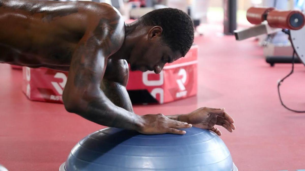 Back at it again. Marcus Rashford showcases his daily gym routine