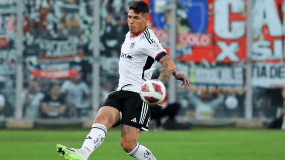 Vasco's Fernando Diniz Reacts to Rumors Linking Alan Saldivia