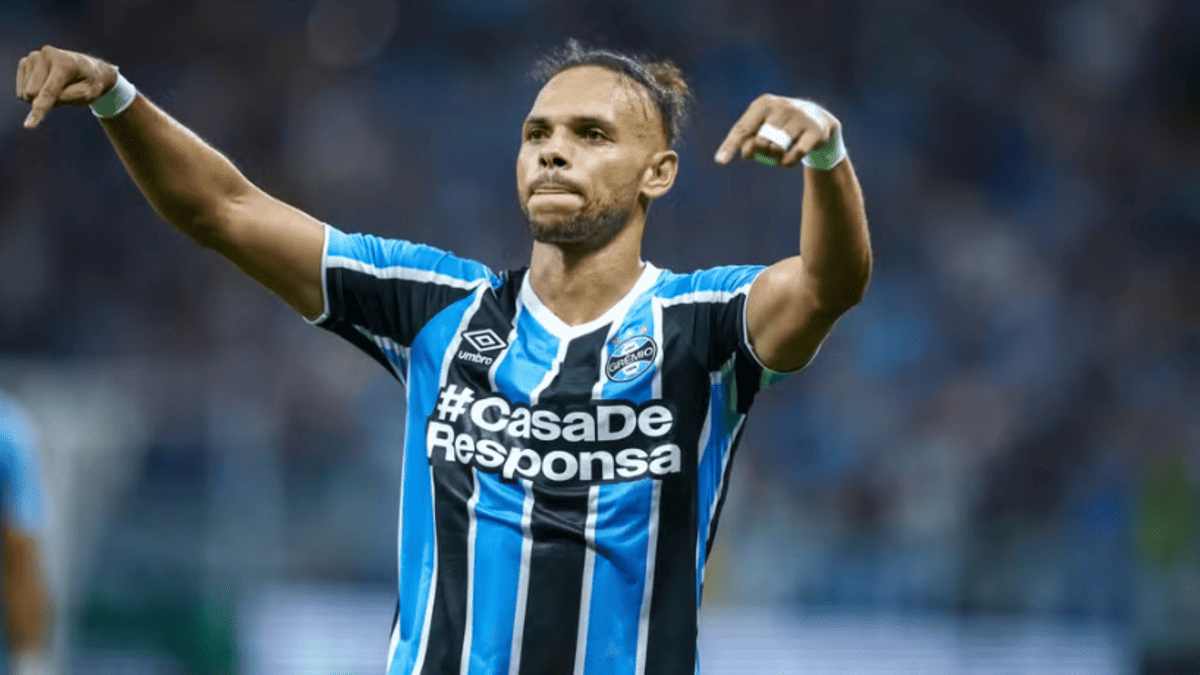 Gremio Set to Welcome Back Braithwaite and Olivera for Clash Against Vasco