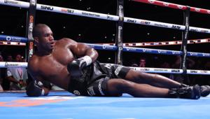 Legendary! Usyk knocks out Dubois in the fifth round