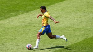 Plusieurs clubs manifestent de l'intérêt pour Ribeiro – comment réagissent Mamelodi Sundowns et le joueur ?