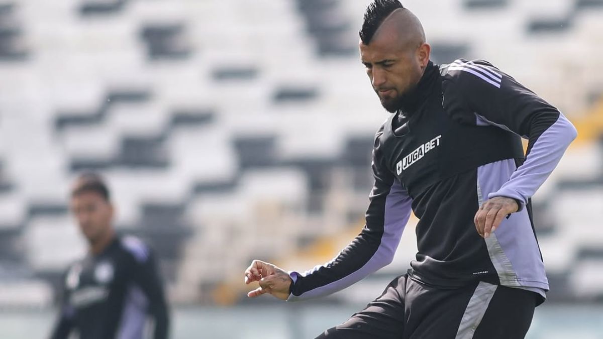 Préparation pour le prochain match. Arturo Vidal à l'entraînement de ...