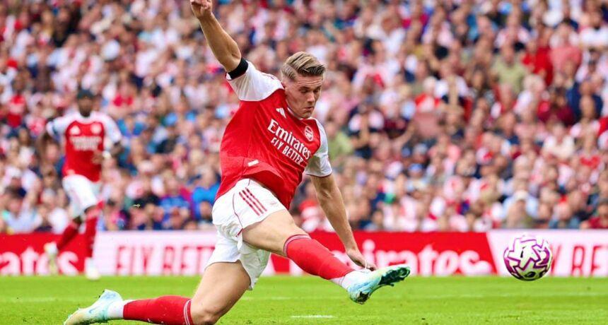 How did he miss that?! Shocking miss by Gyökeres in the match against Leeds