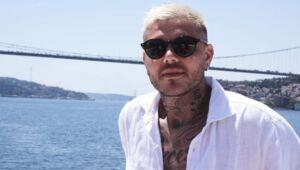Mauro Icardi relaxes on a yacht