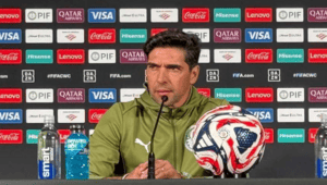 Abel Ferreira Back on the Pitch as Veiga Returns to Training
