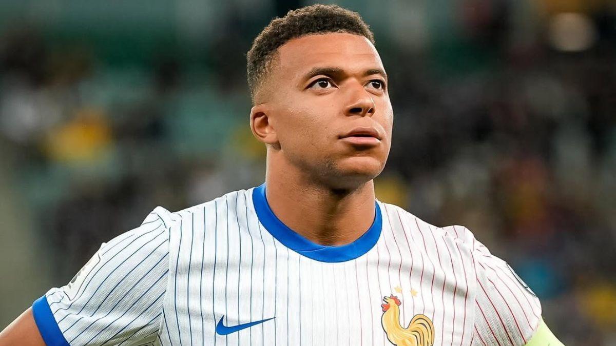 Kylian Mbapp Shares Personal Photo From Parc Des Princes Ahead Of 