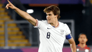Cremaschi signe un triplé dans le 9-1 historique des États-Unis contre la Nouvelle-Calédonie
