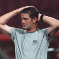 A mishap at Chivu's press conference: Inter coach curses over... broken headphones