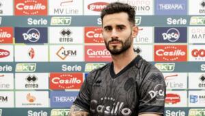 Scandal in Italy: Bari striker suspended for 16 months over betting on sports