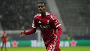 Loss for Liverpool. Alexander Isak injured and substituted in match against Eintracht