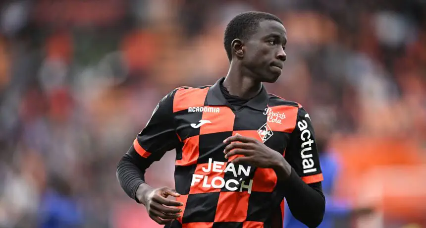 FC Lorient : Abdoulaye Faye's injury forces him to return to Leverkusen