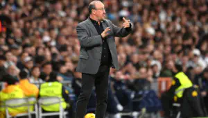 Rafa Benitez, Head Coach of Celta Vigo, gives the team instructions during the LaLiga