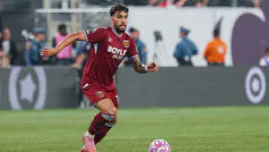 On the edge. VAR disallows Paquetá’s goal against Leeds for offside