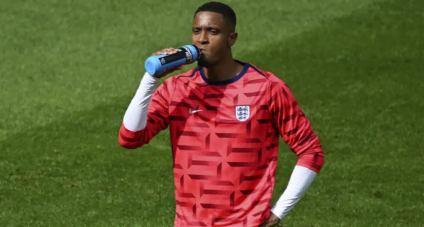 Ezri Konsa