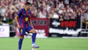 Was it the right call? Former referee explains why no penalty was awarded in the Araújo incident