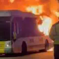 La terreur avant le match de Ligue des champions. Un bus de supporters du Barça prend feu en route vers Bruges
