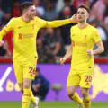 Diogo Jota, joueur de Liverpool, célèbre son premier but avec Andrew Robertson lors du match de Premier League.