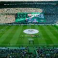 Une immense banderole des supporters. Isco prolonge son contrat avec le Betis jusqu'en 2028