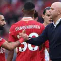 "La situation est loin d'être idéale" - Arne Slot explique pourquoi Salah n'a pas voyagé pour le match contre l'Inter