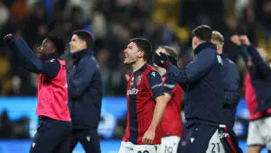 Bologne écrit l'histoire : victoire aux tirs au but contre l'Inter et qualification pour la finale de la Supercoupe d'Italie