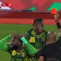 Brutal. Coulibaly expulsé pour un tacle dangereux lors du match Mali — Tunisie à la Coupe d'Afrique des Nations