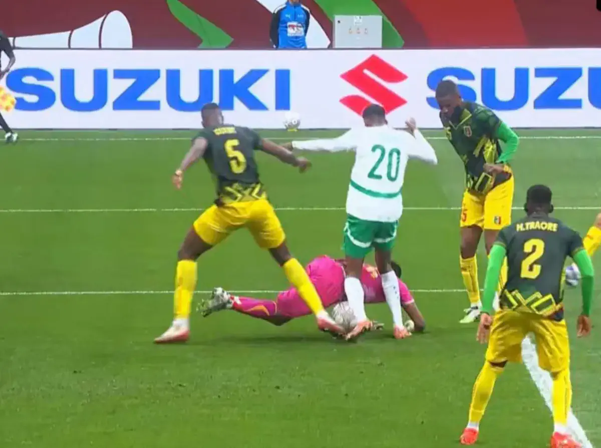 Mali goalkeeper “gifted”
