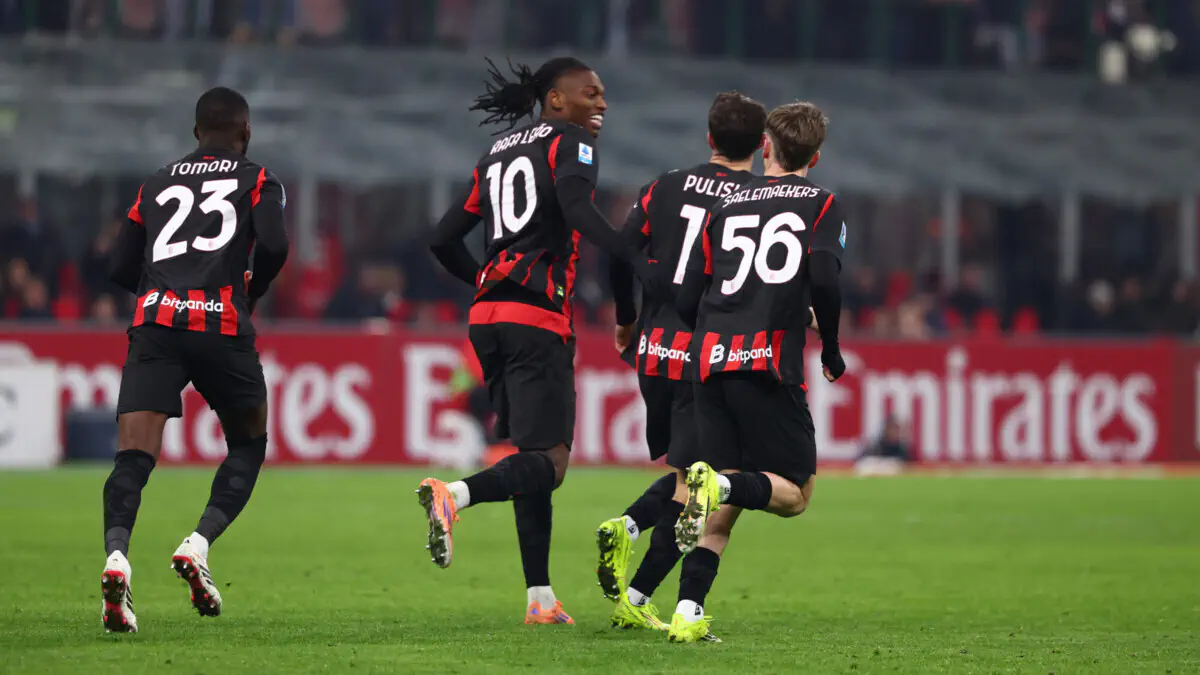 Nikola Milenkovic of Acf Fiorentina gestures during the Serie A match  beetween Ac Milan and Acf Fiorentina. Ac Milan wins 2-0 over Acf Fiorentina  Stock Photo - Alamy, image size:1200x675