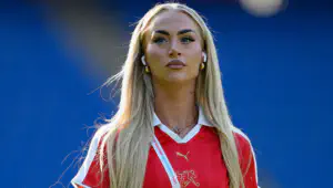Le grand retour ! Alisha Lehmann est de retour en Angleterre. Quel club a choisi la star du football féminin ?