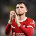 Tottenham vise Robertson. Liverpool prêt à laisser partir le défenseur pour une somme symbolique