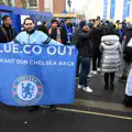 Inadéquation : les supporters de Naples ont traqué les fans de Chelsea. L’affaire a dégénéré jusqu’à des coups de couteau...