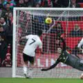 Raúl Jiménez dépasse Yaya Touré : un record unique dans l'histoire de la Premier League