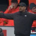 Kompany furieux. L'entraîneur du Bayern a perdu son sang-froid après l'expulsion insensée de Luis Díaz