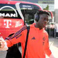 Les enfants de Gambino Stars Africa Academy exultent lorsque Bara Sapoko Ndiaye a fait ses débuts avec le Bayern Munich