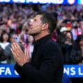 Diego Simeone a pris une décision inhabituelle avant le match contre Arsenal. L'équipe a dû changer d'hôtel
