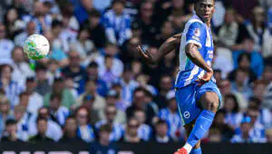 Manchester United n'a pas renoncé à Carlos Baleba