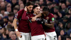 Grande braderie ! Everton tout proche de signer le leader de West Ham