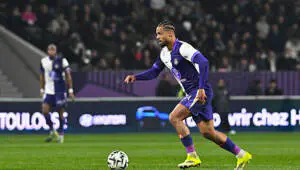 Hamburg SV make an offer to Frank Magri 