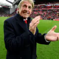 Tristes nouvelles. Sir Kenny Dalglish choque avec une déclaration sur sa santé