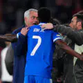 Florentino Pérez commente la possibilité que Mourinho laisse une star sur le banc