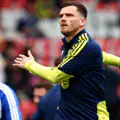 C'est fait ! Officiel : Andrew Robertson est un joueur de Tottenham